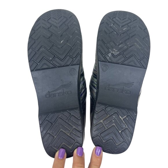 Dansko Women's Metallic Striped Multicolor Patent Clogs Size 36  U.S.- 5.5 / 6 - Picture 7 of 9